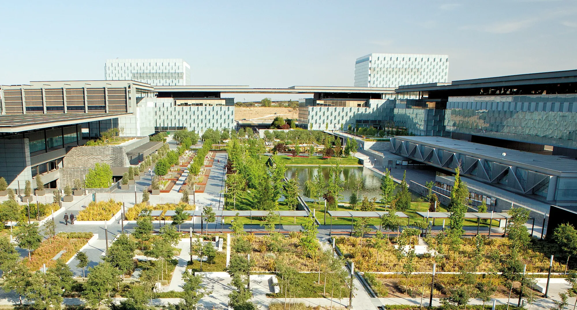 The gardens of Distrito Telefónica, Madrid